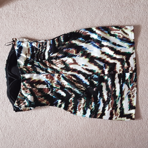 Snap Strapless Abstract Pattern Party Mini Dress - Picture 3 of 8